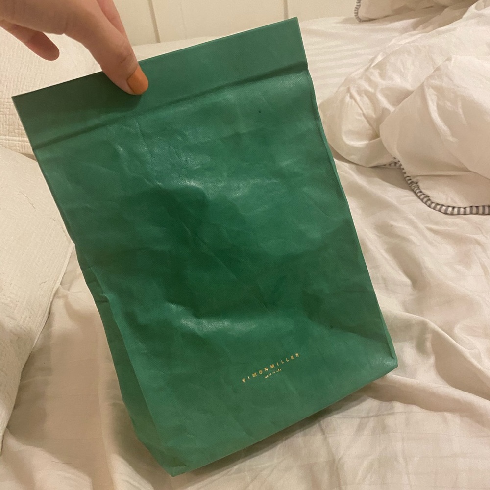 💚 SIMON MILLER 💚 SMALL GREEN LEATHER LUNCH BAG